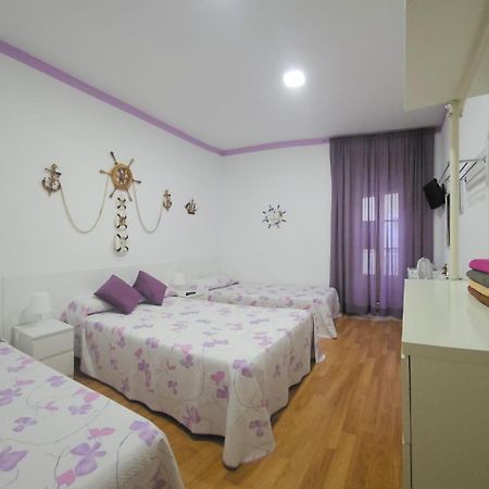 Hostal Loyola Madrid Exterior photo