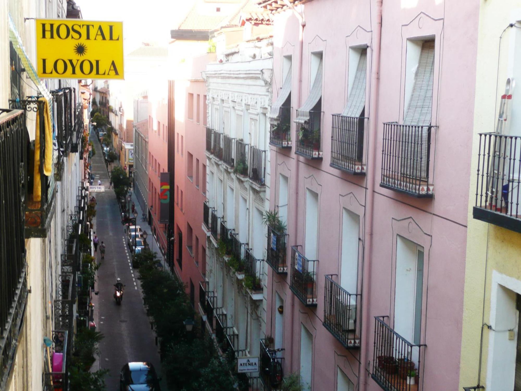Hostal Loyola Madrid Exterior photo