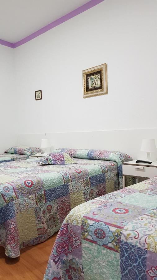 Hostal Loyola Madrid Exterior photo